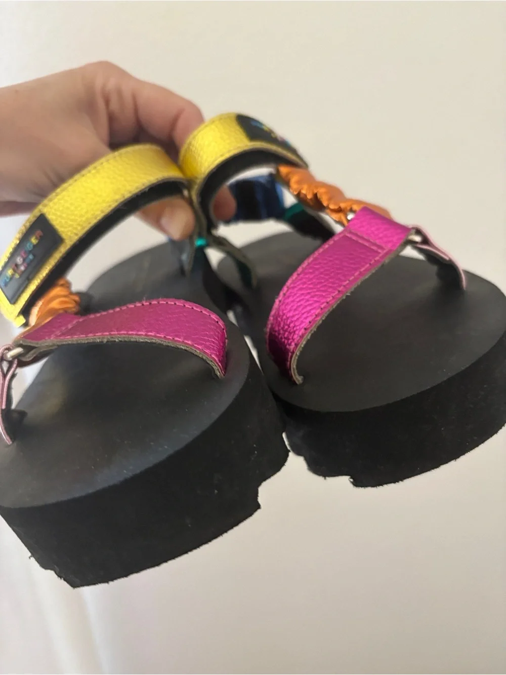 KURT GEIGER Kids Mini Orion Metallic Colorblock Platform Sandals 33/2M